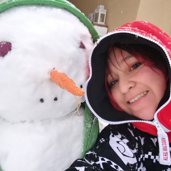 Meet your Posher, Lori - Picture 1 of 1